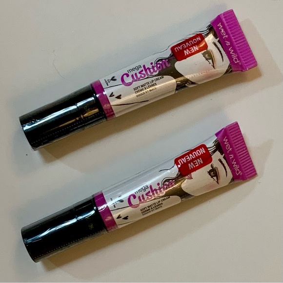 Wet n Wild 68 piece Makeup Assortment Box - Picture 12 of 13